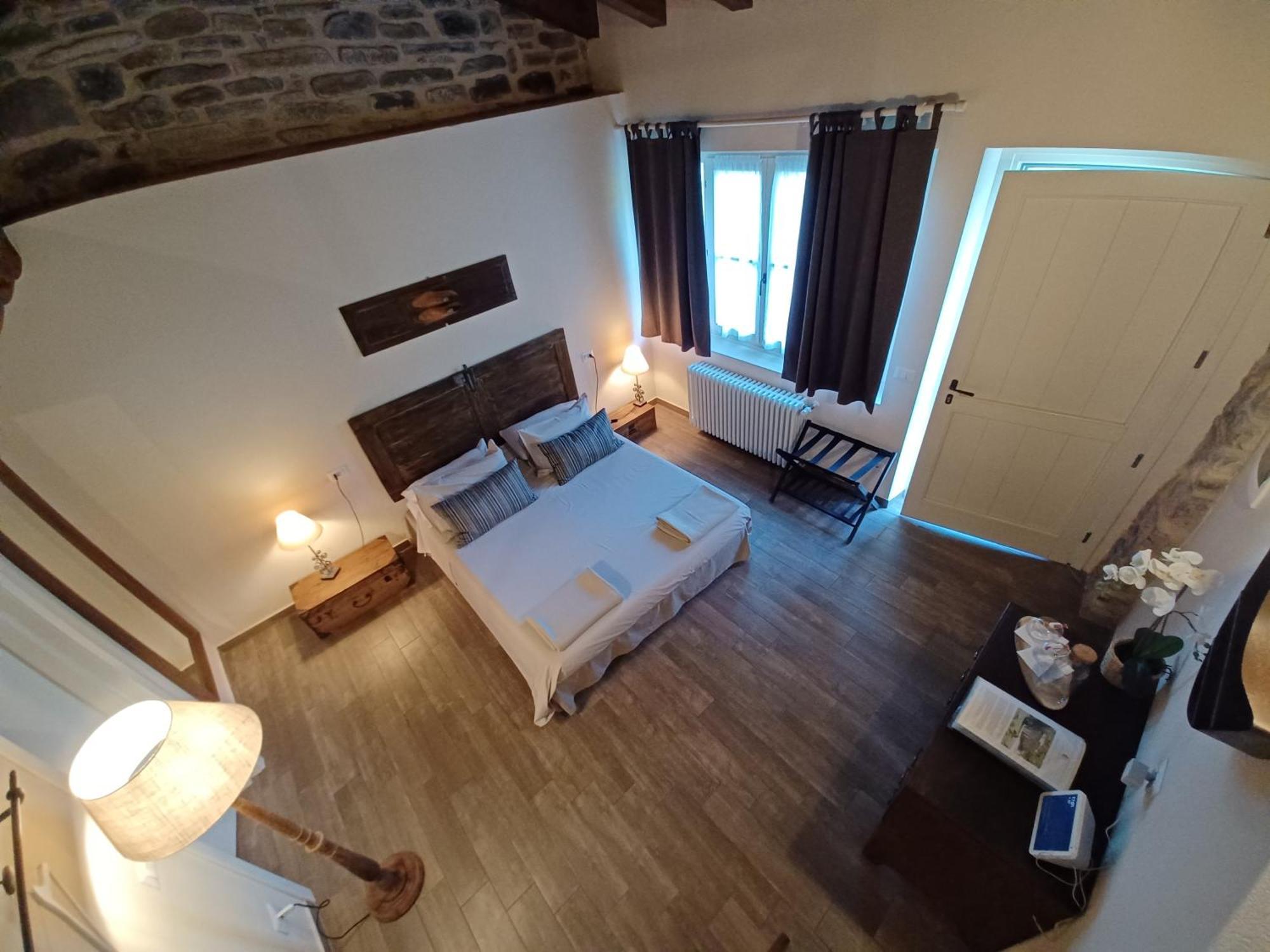 Country-Chic B&B "Il Pozzo E La Macina" Bardi Exterior photo